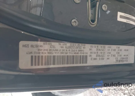 2018 Ram 2500 Laramie 4X4 6'4 Box из США, поврежденный, VIN 3C6UR5FJ5JG369770